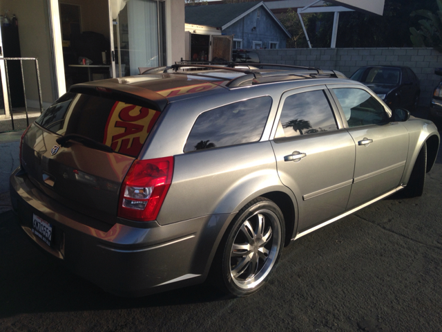 Dodge Magnum 2005 photo 4