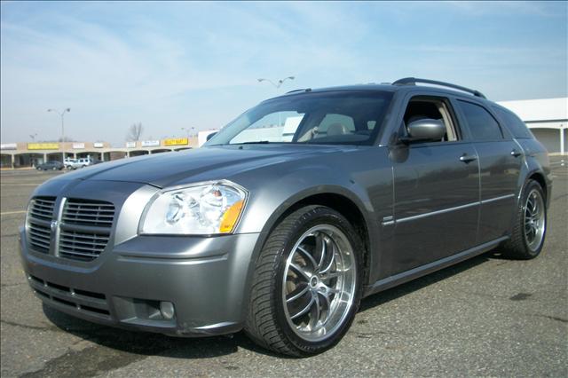 Dodge Magnum 2005 photo 1