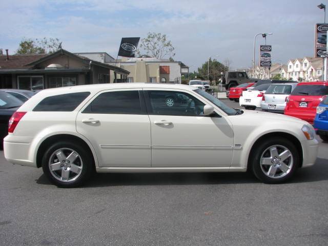 Dodge Magnum 2005 photo 3