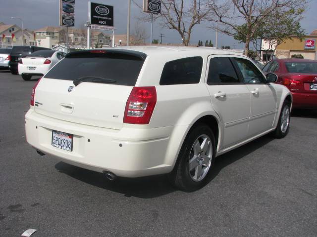 Dodge Magnum 2005 photo 4