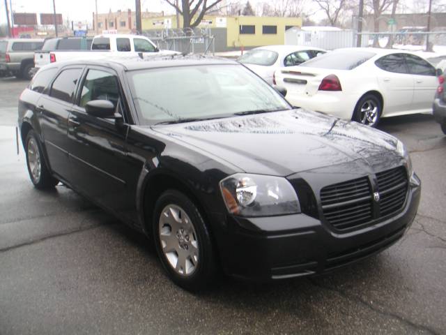 Dodge Magnum 2005 photo 1