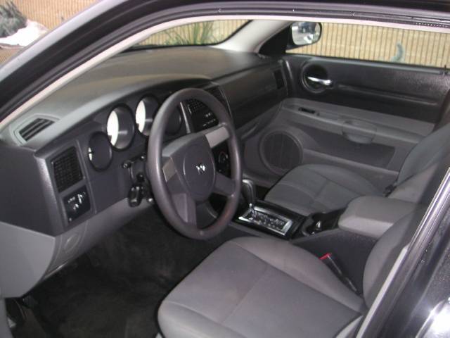 Dodge Magnum 2005 photo 2