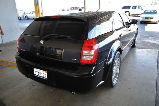 Dodge Magnum 2005 photo 3