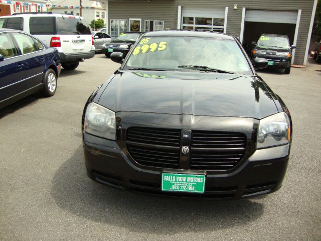 Dodge Magnum 2005 photo 3