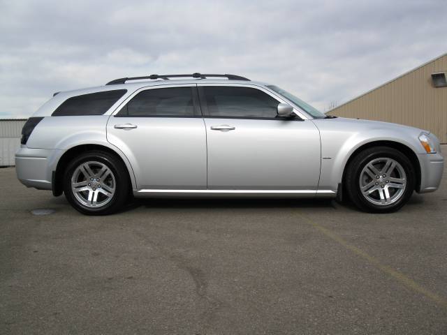 Dodge Magnum 2005 photo 4