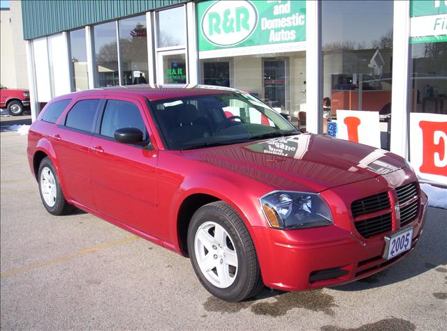 Dodge Magnum 2005 photo 1