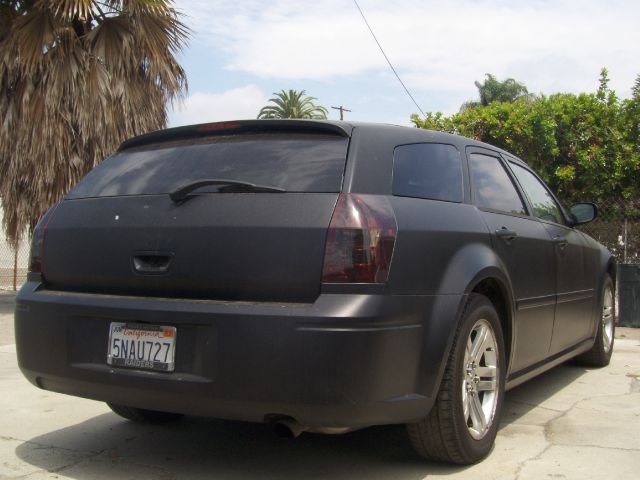 Dodge Magnum 2005 photo 2