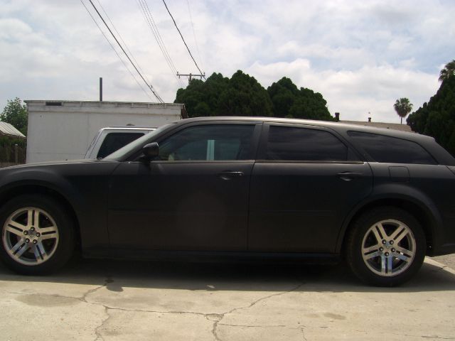 Dodge Magnum 2005 photo 3