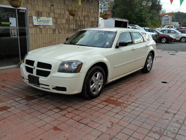 Dodge Magnum 2005 photo 2