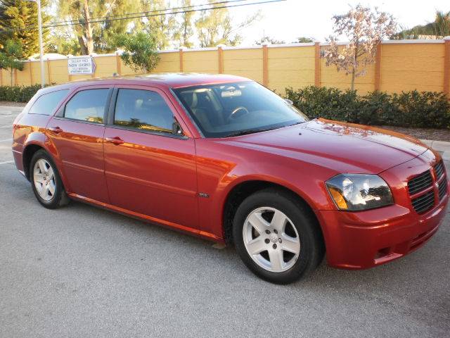 Dodge Magnum 2005 photo 3