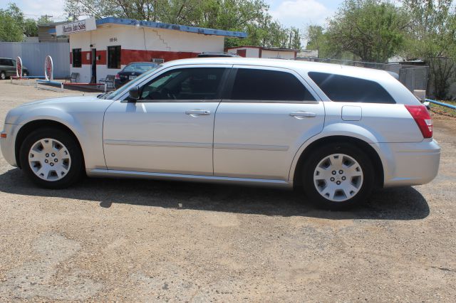 Dodge Magnum 2005 photo 11