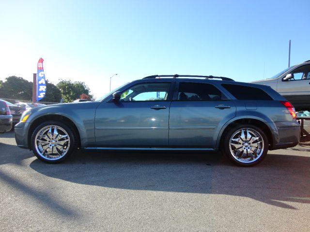 Dodge Magnum 2005 photo 1