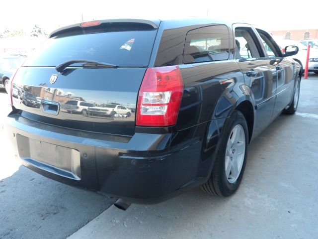 Dodge Magnum 2005 photo 3