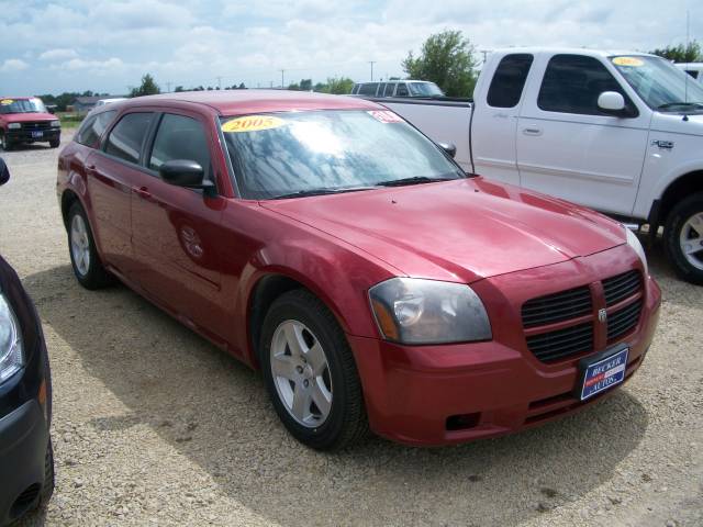 Dodge Magnum 2005 photo 1