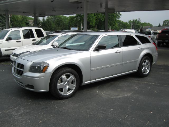 Dodge Magnum 2005 photo 3