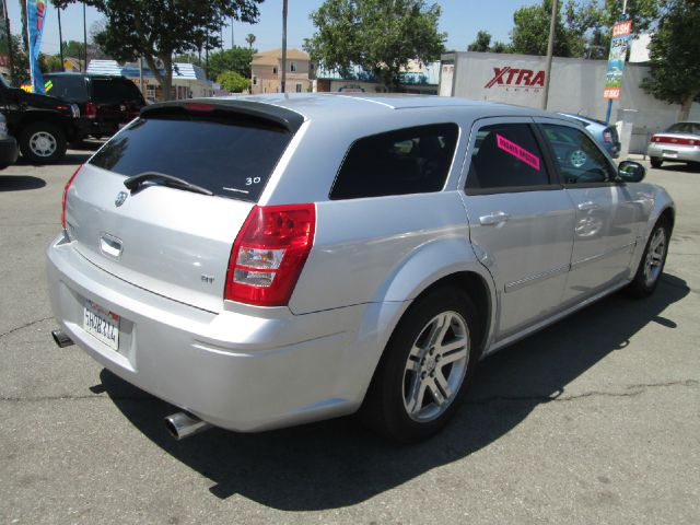 Dodge Magnum 2005 photo 3