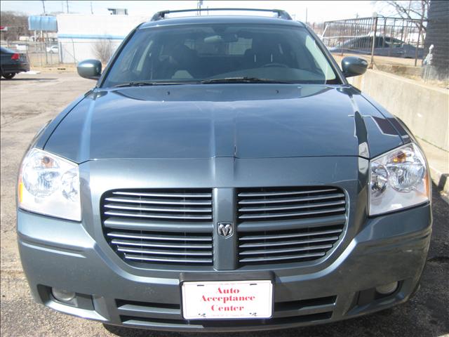 Dodge Magnum 2005 photo 2