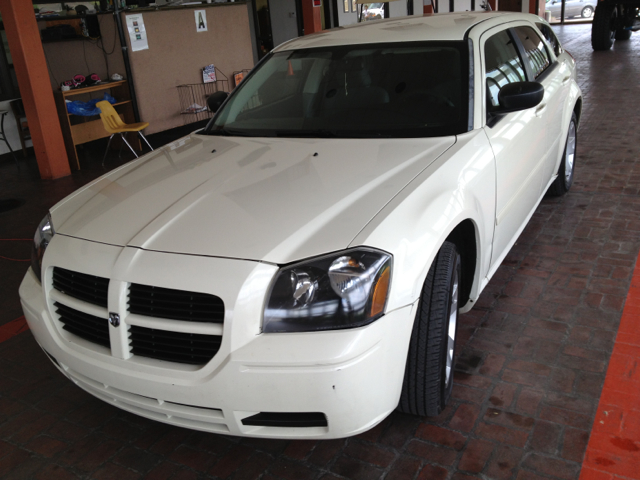 Dodge Magnum 2005 photo 4