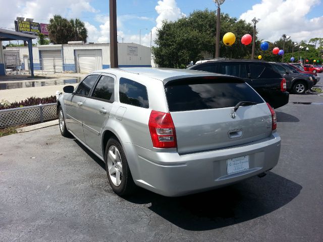 Dodge Magnum 2005 photo 4