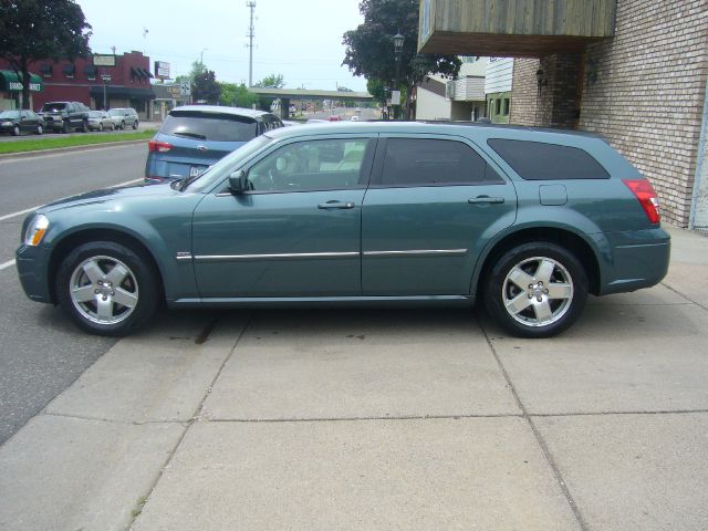 Dodge Magnum 2dr Spyder Auto GS Wagon