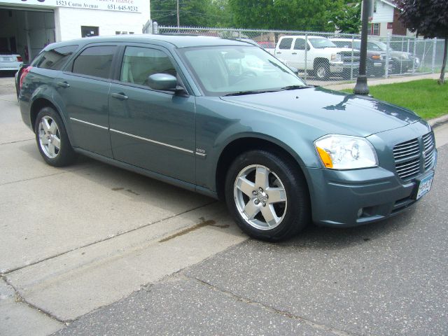 Dodge Magnum 2005 photo 10