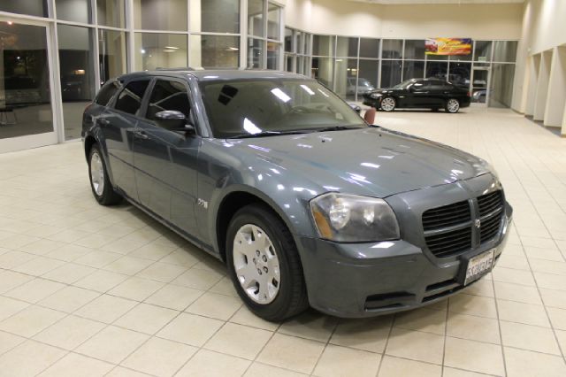 Dodge Magnum 2005 photo 3