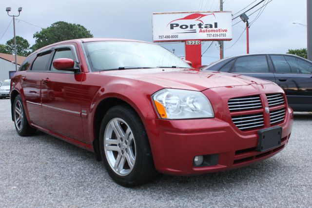 Dodge Magnum 2005 photo 1