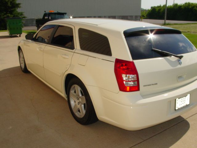 Dodge Magnum 2005 photo 4