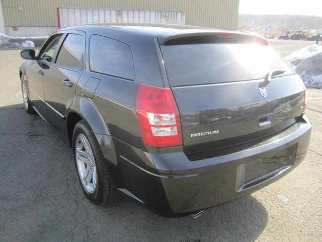 Dodge Magnum 2005 photo 3