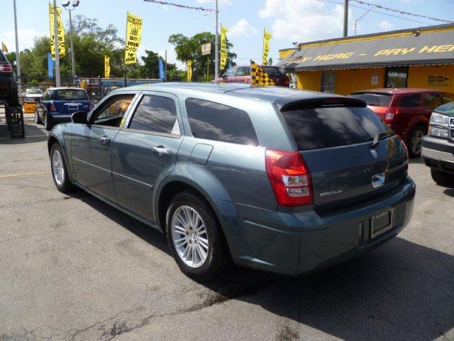 Dodge Magnum 2005 photo 3