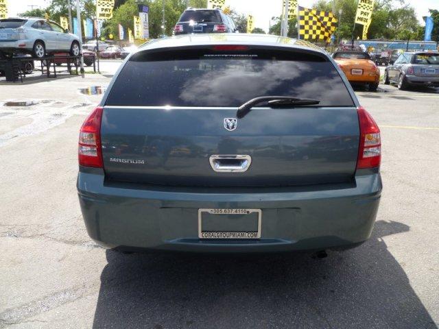 Dodge Magnum 2005 photo 4