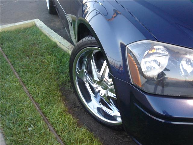 Dodge Magnum 2005 photo 1