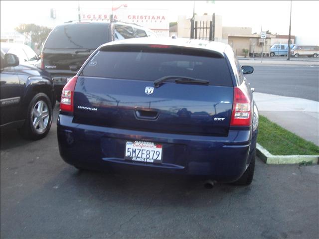 Dodge Magnum 2005 photo 2