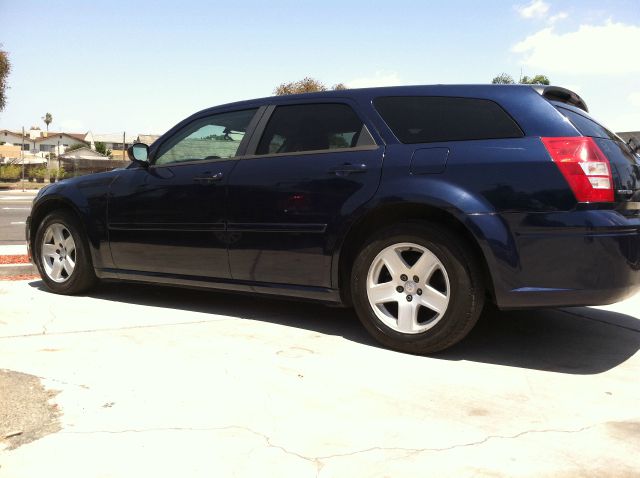 Dodge Magnum 2005 photo 18