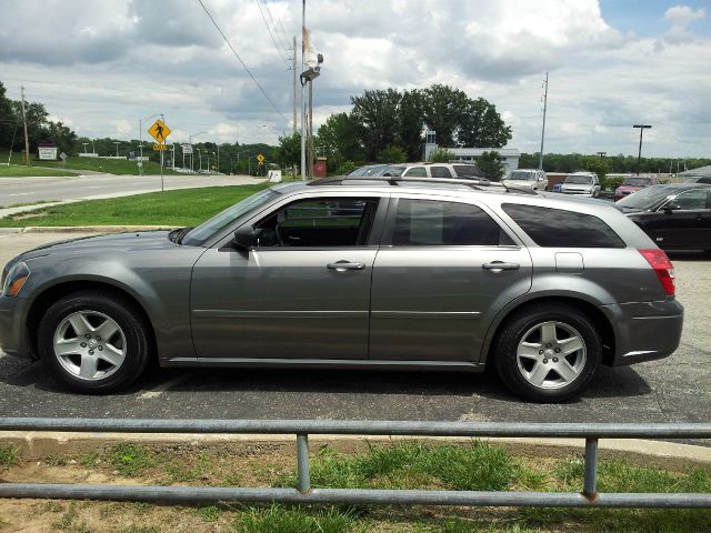 Dodge Magnum 2005 photo 11