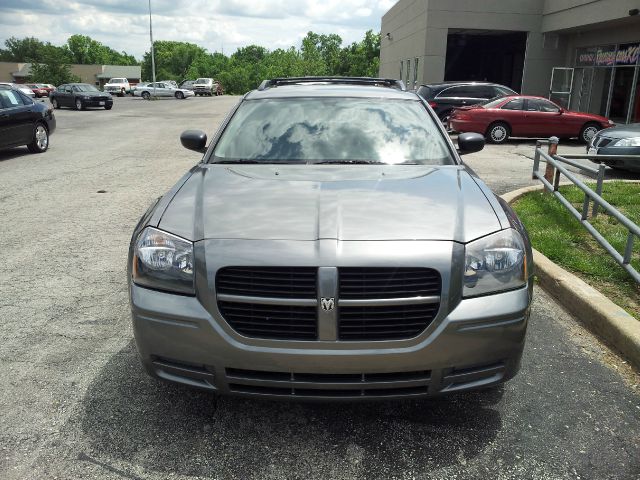 Dodge Magnum 2005 photo 12