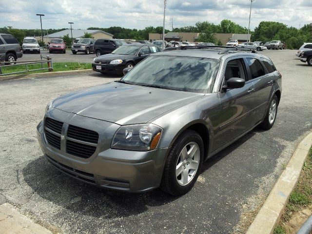 Dodge Magnum 2005 photo 8