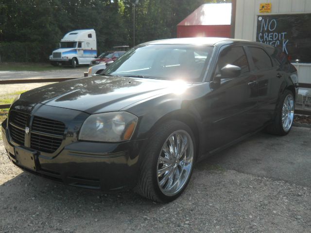 Dodge Magnum 2005 photo 1