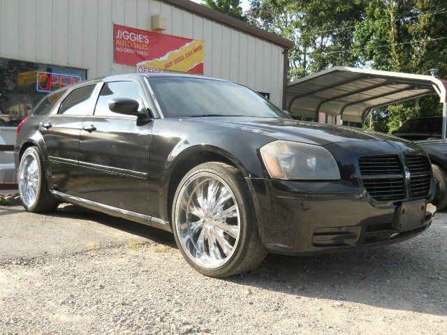 Dodge Magnum 2005 photo 2