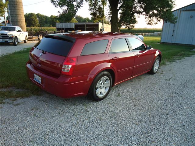 Dodge Magnum 2005 photo 3