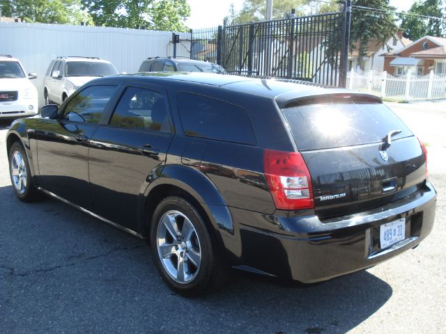 Dodge Magnum 2005 photo 14