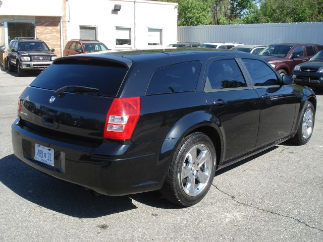 Dodge Magnum 2005 photo 15