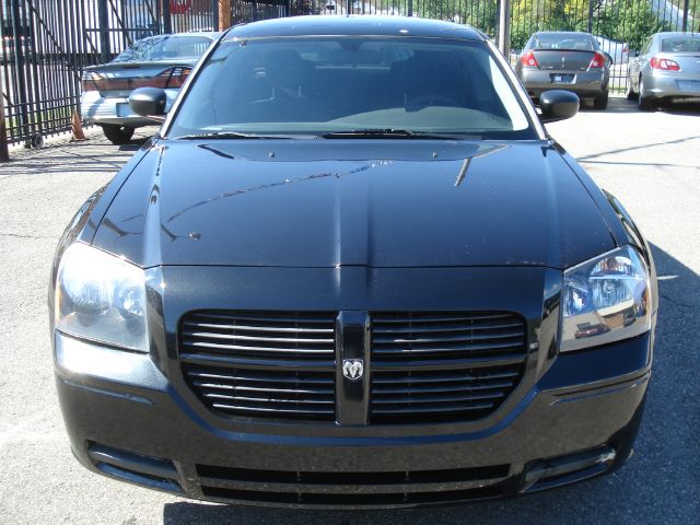 Dodge Magnum 2005 photo 17