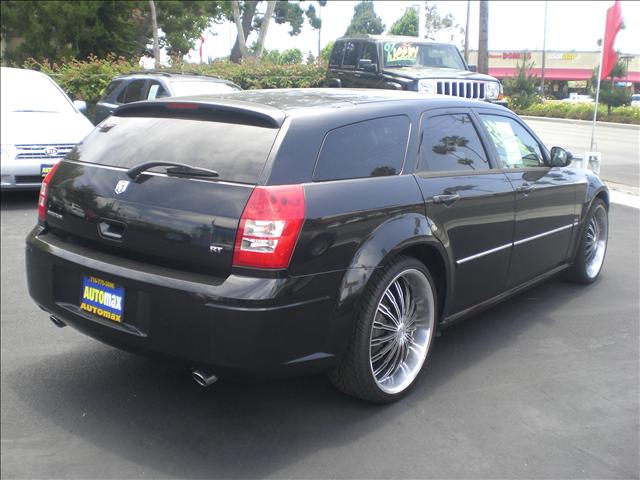 Dodge Magnum 2005 photo 3