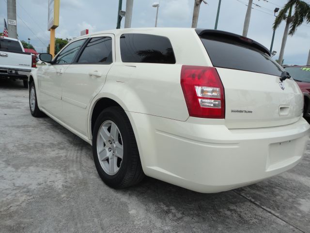 Dodge Magnum 2005 photo 4