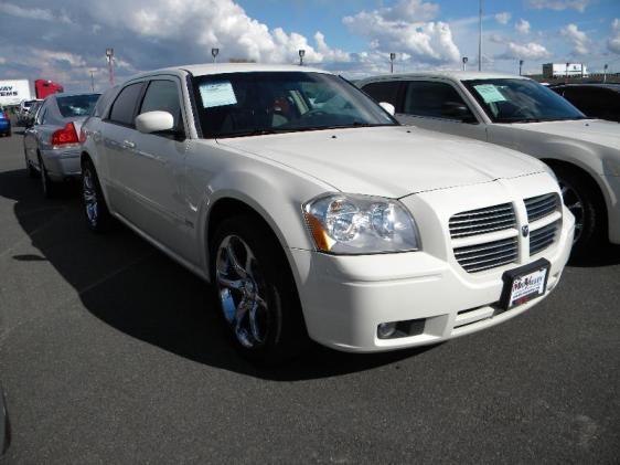 Dodge Magnum 2005 photo 2