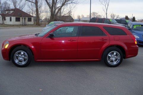 Dodge Magnum 2005 photo 1