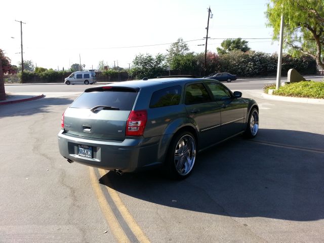 Dodge Magnum 2005 photo 3