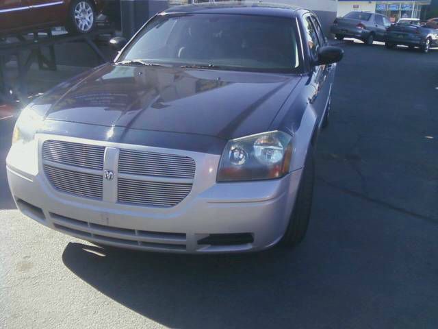 Dodge Magnum 2005 photo 1