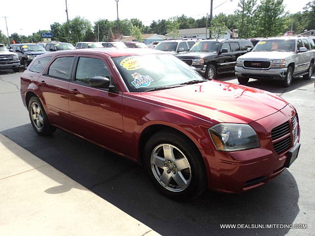 Dodge Magnum 2005 photo 2